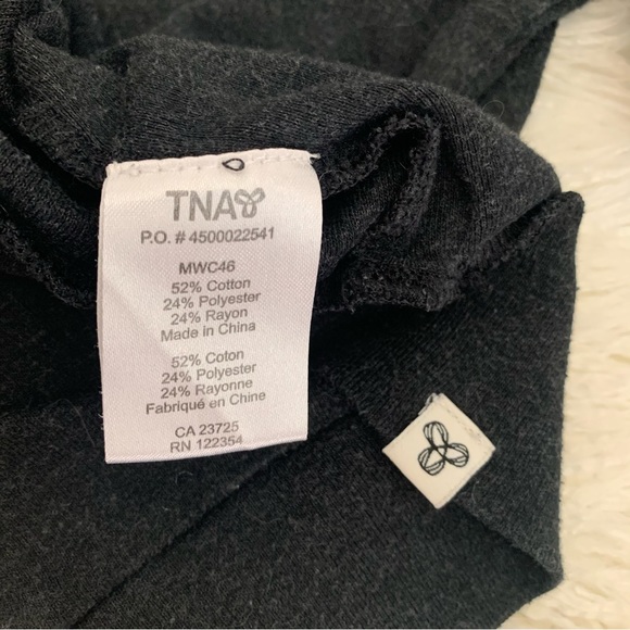 Aritzia TNA Dark Gray Long Sleeve Top - Picture 7 of 11